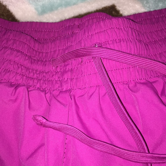 Shorts - Picture 3 of 4